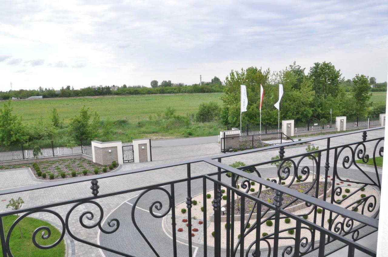 Hotel Lord Radom Exterior foto